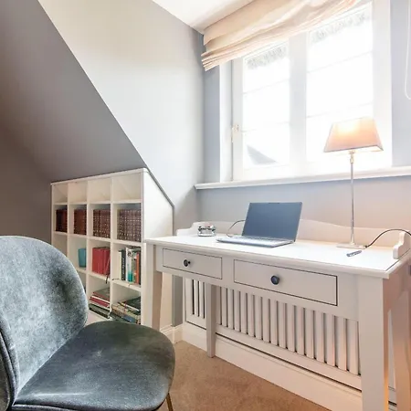 Sonnenhues-exkl-haus-im-herzen-kampens *