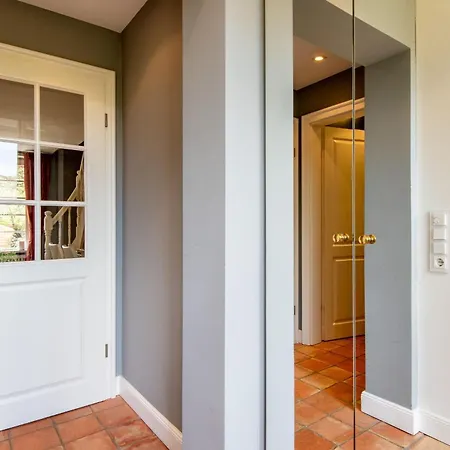 Sonnenhues-exkl-haus-im-herzen-kampens